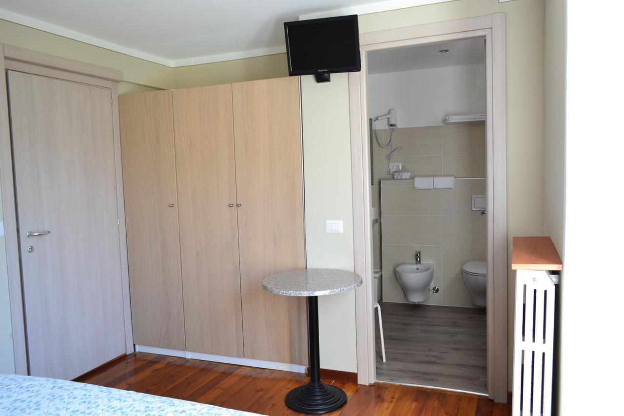 Albergo Ramo Verde Malesco Bagian luar foto